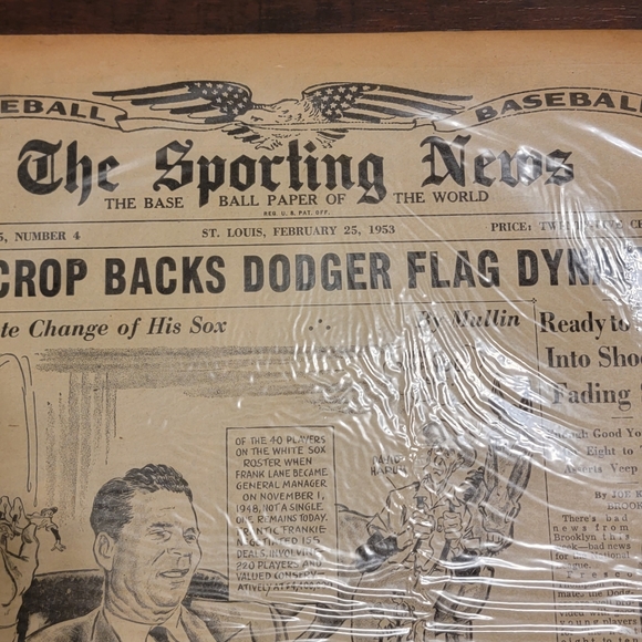 Vintage Newspaper "The Sporting News" 1953 Volume 135 Number 4 - Picture 2 of 3